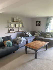 1 bed river apartment on the docks - Image 3