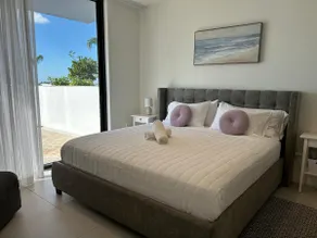 Comfortable Studio suites in downtown Doral. - Image 3