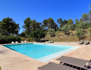 Private studio in property surrounded by nature - Image 2