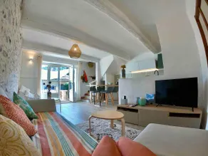 Cozy Characteristic 2-person House, in an Authentic Hamlet Near Grimaud - Image 2