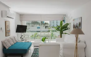 Apt with pool, 2 min walk to Spratt Bight Beach - Image 3