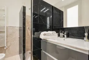 Cinque Terre The Arcade Apartment - Two bathrooms - Image 2