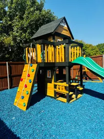 Stylish House w playset ,Game room &BBQ near DFW airport ,Gaylord sleeps 10-14 - Image 3