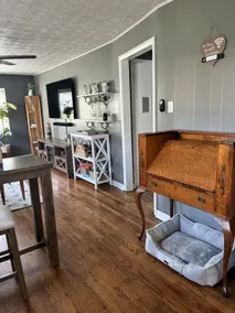 One bedroom loft apartment close to downtown . - Image 4