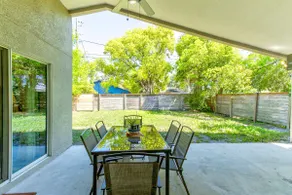 The Sanford Ave House with fully fenced yard - Image 4