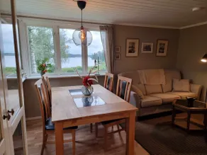 Cabin with lake view - Image 2