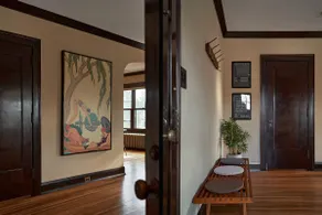 Sophisticated Upstairs Flat in Tudor-Style Duplex - Image 5