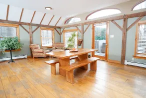 Spacious Loft with View - Image 2