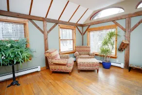 Spacious Loft with View - Image 3