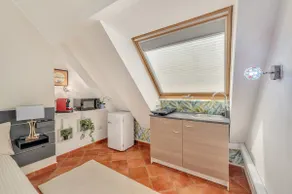 HARMONY-LUX APARTMENT 100 mt from Central Station - Image 3