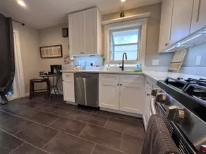 Traveler's Countryside Retreat - Image 4