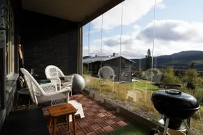 Modern Ski-In Flat w/ Parking and Stunning Views - Image 5