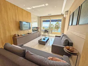 Fabulous Seafront 4 rooms flat 3bd/2,5ba - Image 2