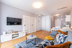 *Your place in Krakow* air conditioning, parking, elevator - Image 2