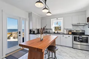 Oceanfront holiday home minutes from Lunenburg - Image 4