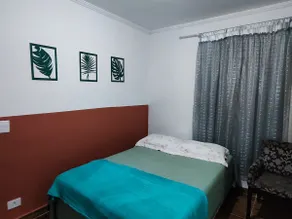 Studio near amenities and 15 minutes from the airport - Image 3