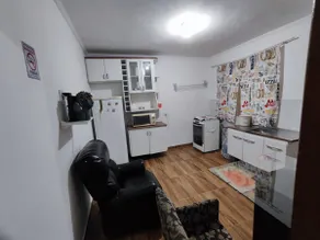 Studio near amenities and 15 minutes from the airport - Image 5