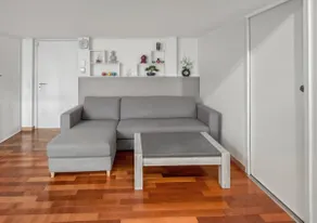 Cozy studio with mezzanine, close to metro in Ivry - Image 4