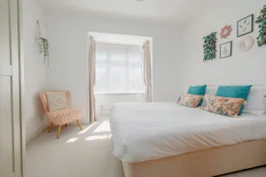 Well located for Christchurch and the beaches - Image 2