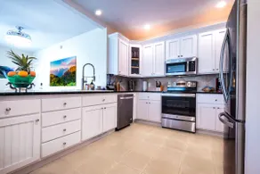 Boutique Condo with Contemporary Art: Steps from Scenic Poipu Beach Trail. - Image 4