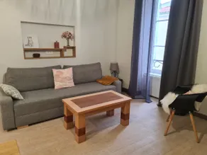 Apartment in the center of Issoire, free parking - Image 3
