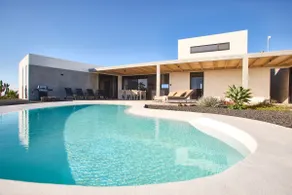 Neonauta 23 - solar heated pool-volcano views - Image 4