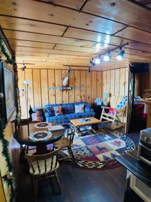 Rustic Waterfront Cottage Entire Suite - Image 3