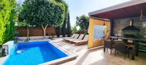 Shanti Paphos Holiday House - Image 4