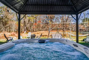 Perfect/PoconoEscape/Hot tub/pool/quiet/JimThorpe - Image 4
