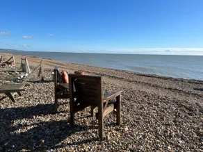 Lovely 1 bedroom annexe next to the beach - Image 2