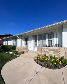 Modern Aesthetic 3bd Family Haven w/ King Bd, Yard - Image 5