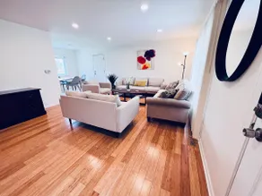 Modern Aesthetic 3bd Family Haven w/ King Bd, Yard - Image 3