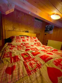 Chalet in the heart of a 200 soul village - Image 3