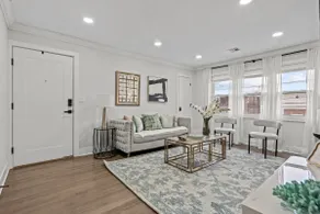 Super Clean • Safe Area • 10 min to Airport-EWR - Image 5