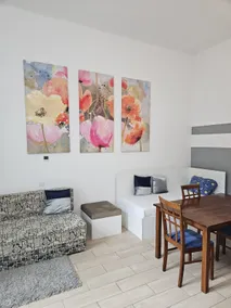 Opera HD QLED Smart TV Apartment Av. Iancu Square - Image 2