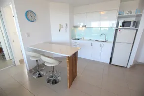 Sandcastles Mooloolaba 1 Bedroom Deluxe Apartment - Image 4