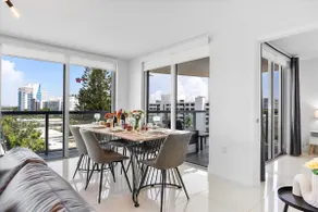 Modern 3BR Condo Rooftop Pool Near Bal Harbor - Image 5