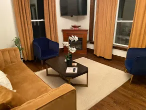Midtown Manor: Full Kitchen + A/C + Backyard + Washer & Dryer - Image 4