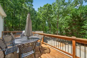 GAME ROOM, QUIET COVE & DOCK!  LAKEFRONT! SLEEPS 16 - Image 3