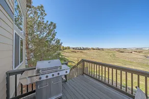 Sunny 4BR Open-Plan Home with Panoramic Views - Image 3