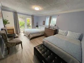 Cozy Garden suite 2 Bedrooms 4 Beds 1 Bath Parking - Image 3