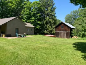 Secluded 3 Bedroom cabin w/4+ private acres - Image 5