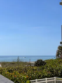 Executive Cottage with Ocean View & Beach Access - Image 3