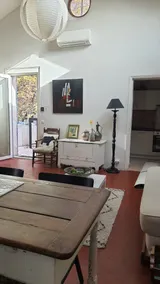Apartment with high ceiling and mezzanine - Image 3