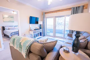 Six Waves - Spacious 2 bedroom, 2 bathroom condo - Image 4