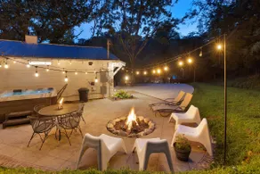 Peaceful Retreat + Hot Tub + Fire Pit+ King Bed! - Image 2