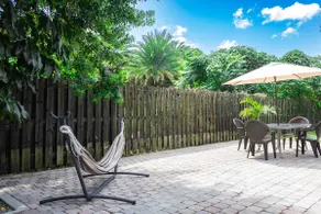 Executive 1BR/1BA House, HydroShower - 420 - Image 5