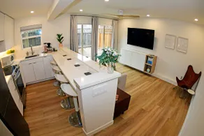 One bedroom condo a block to the best beach ever. - Image 5