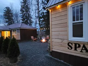 Waterfront and Spa - Cabin 2 - Image 5