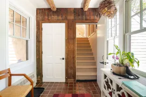 Charming Studio + Deck + Fast Wifi at The Shire - Image 5
